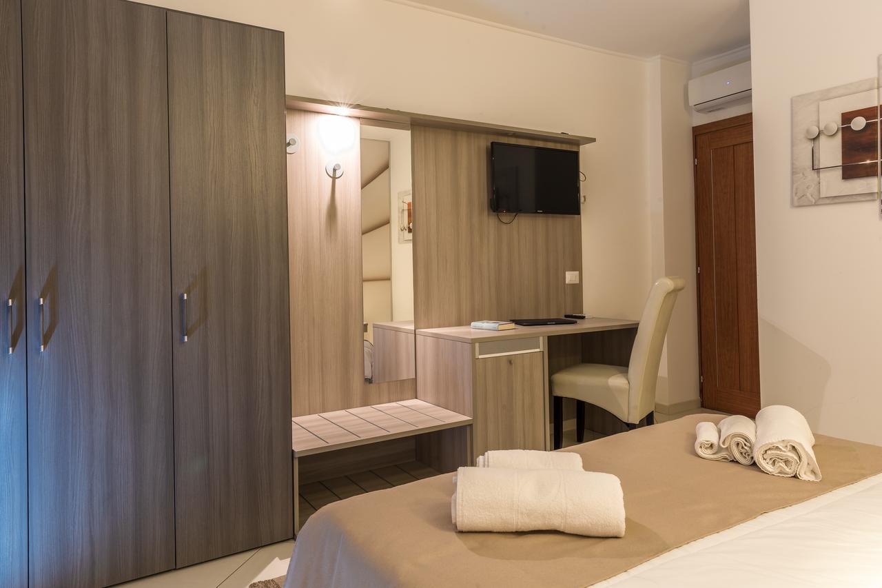 La Piazzetta Guest House Olbia Exterior photo